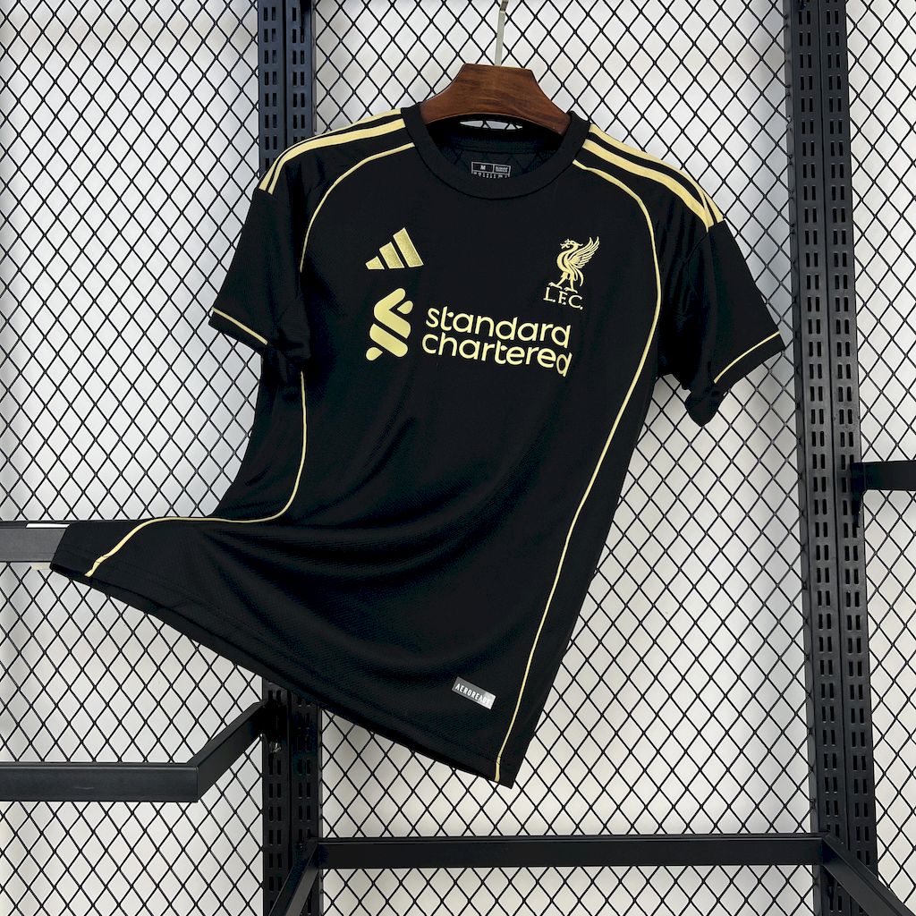 Liverpool 2025-2026 Exterieur